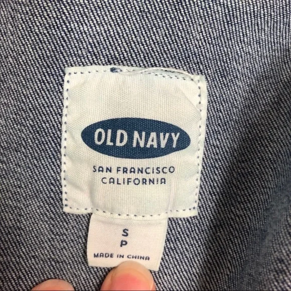 Old Navy Denim Jacket Cropped Small Pockets - Picture 7 of 8